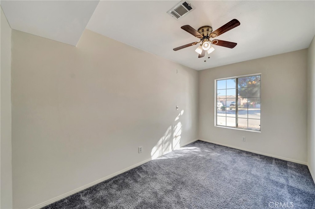 1009 Heatherfield Property Photo 18