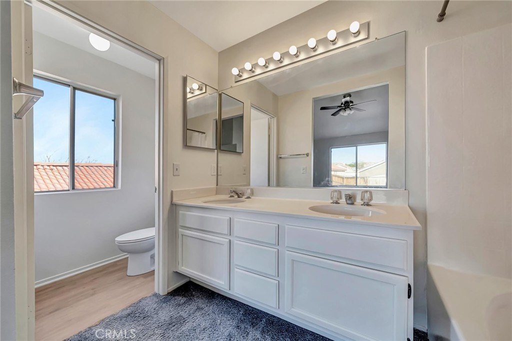 1009 Heatherfield Property Photo 27