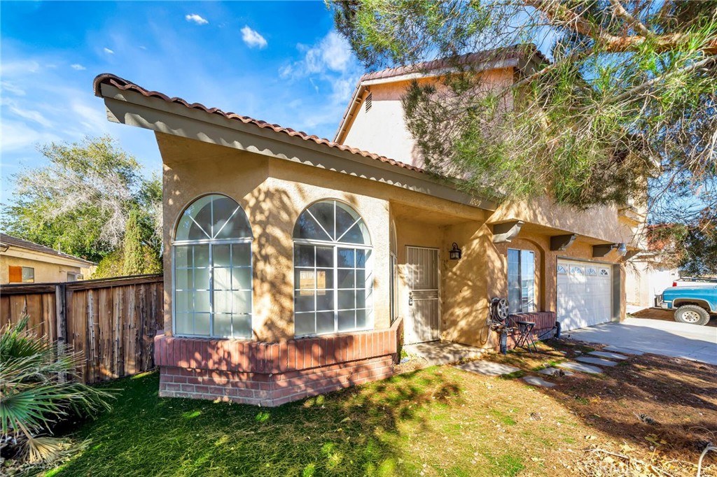 1009 Heatherfield Property Photo 47