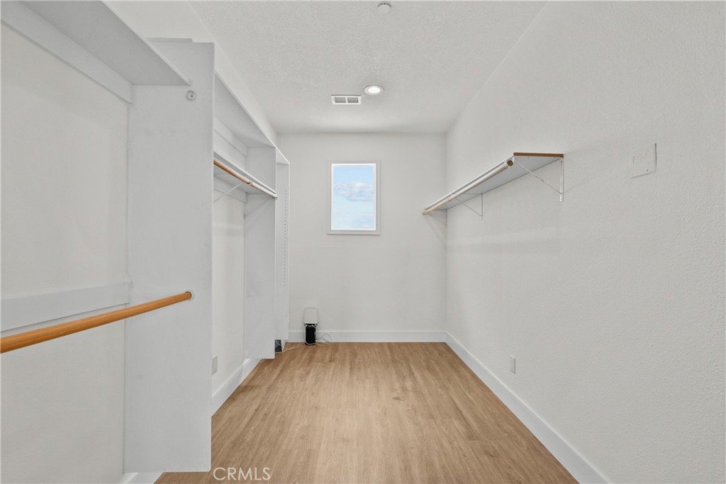 44972 135th W Property Photo 38