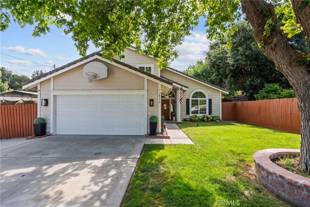 24510 Apple St. Property Photo