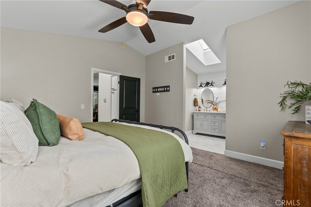 24510 Apple St. Property Photo 34