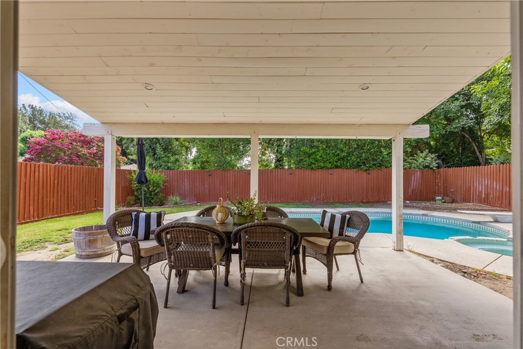 24510 Apple St. Property Photo 38