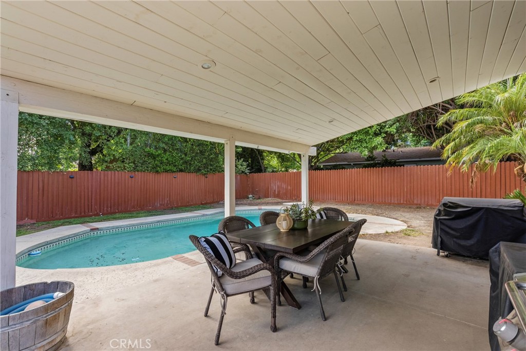 24510 Apple St. Property Photo 40
