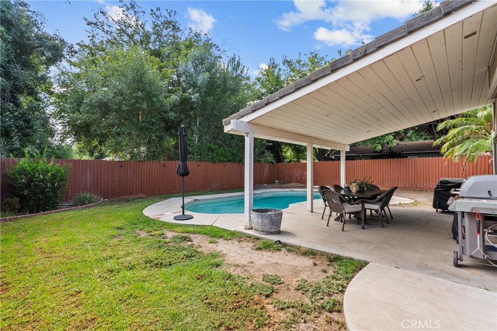 24510 Apple St. Property Photo 41
