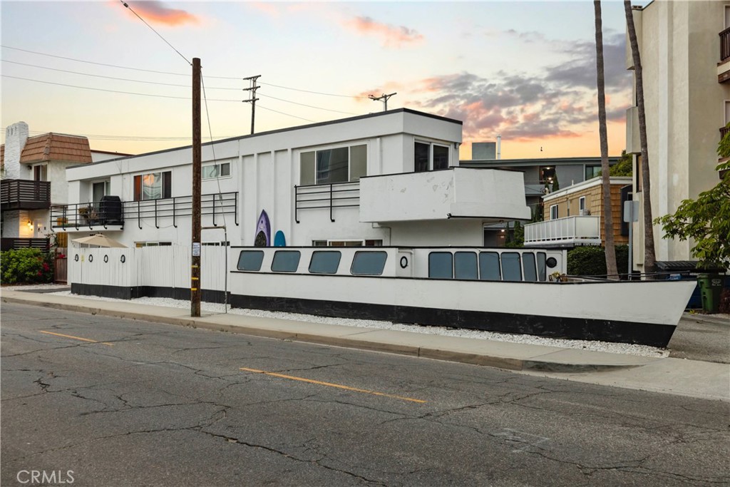 3906 Pacific Avenue Property Photo 1