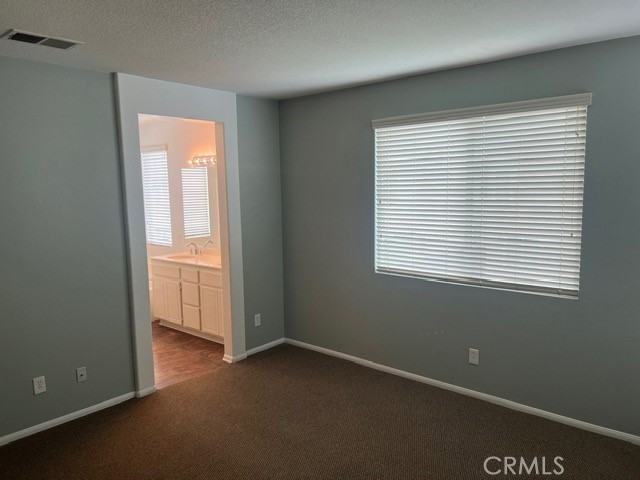 33 Nutwood Avenue Property Photo 15