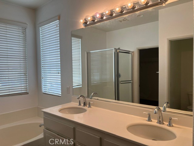 33 Nutwood Avenue Property Photo 17