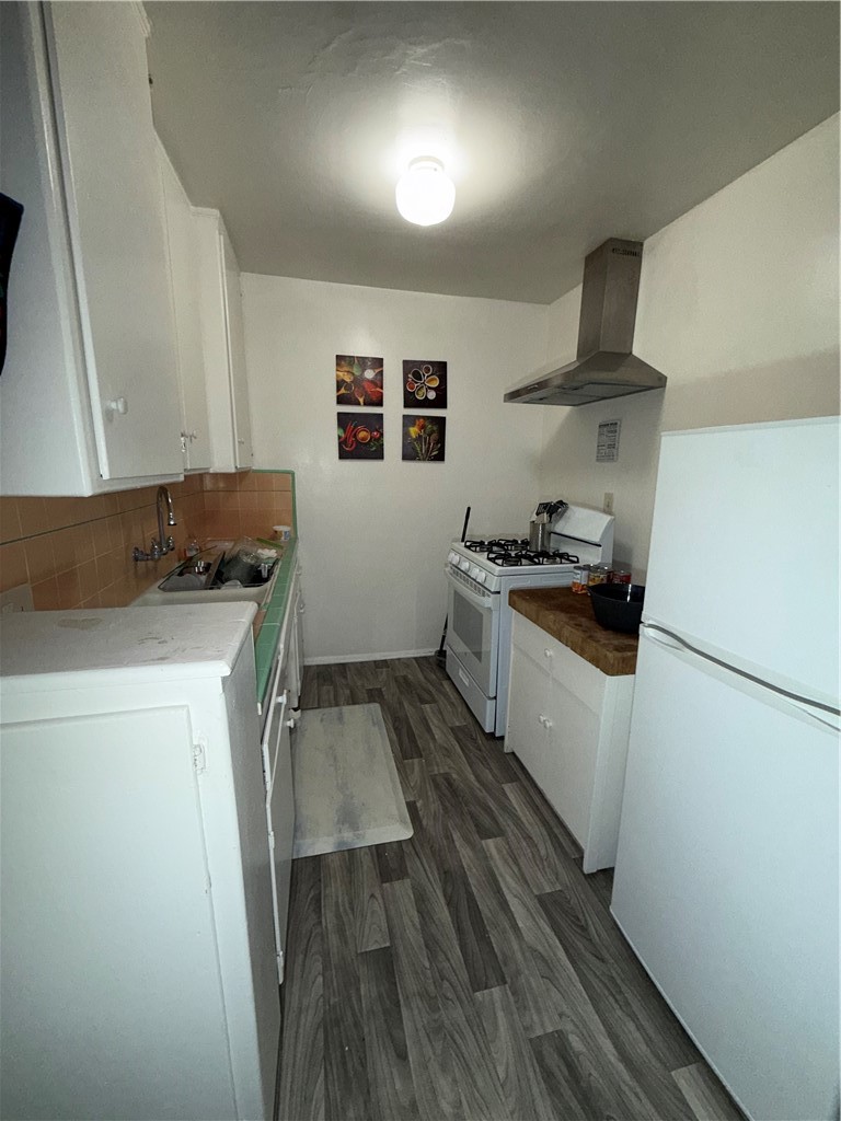 241 E Washington 2 Property Photo 2