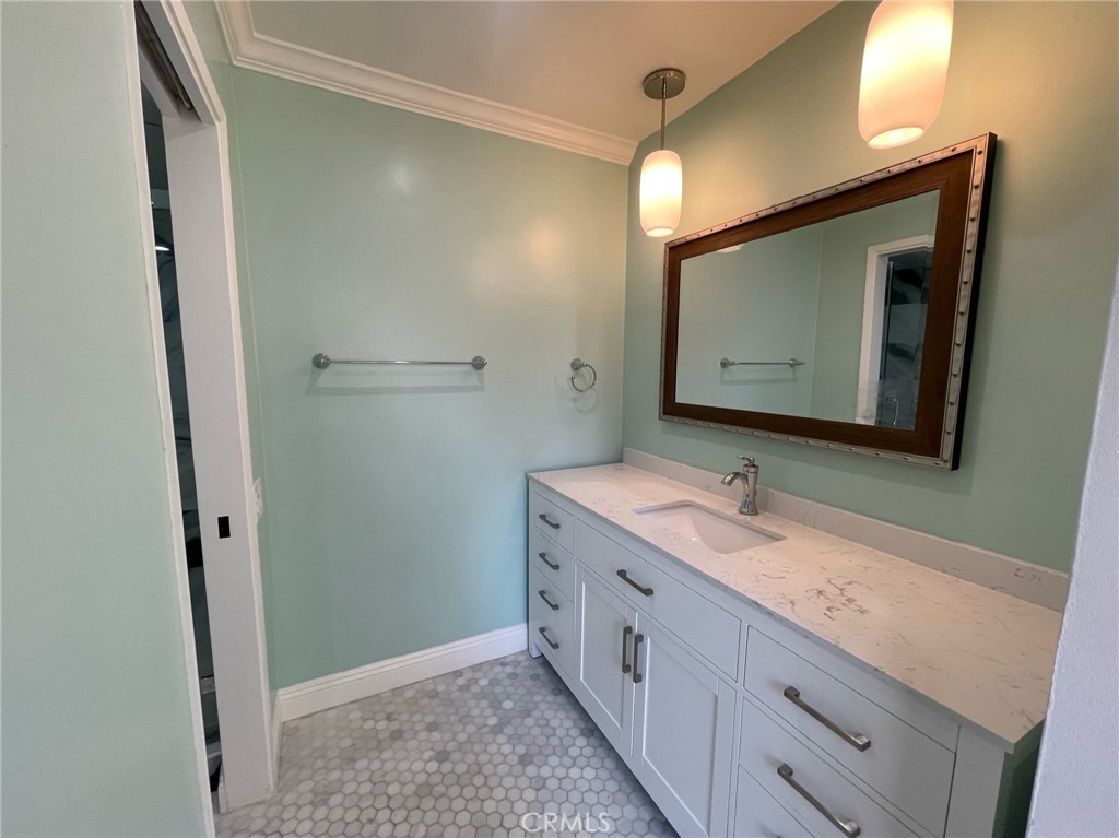 4510 Henley Court Property Photo 13