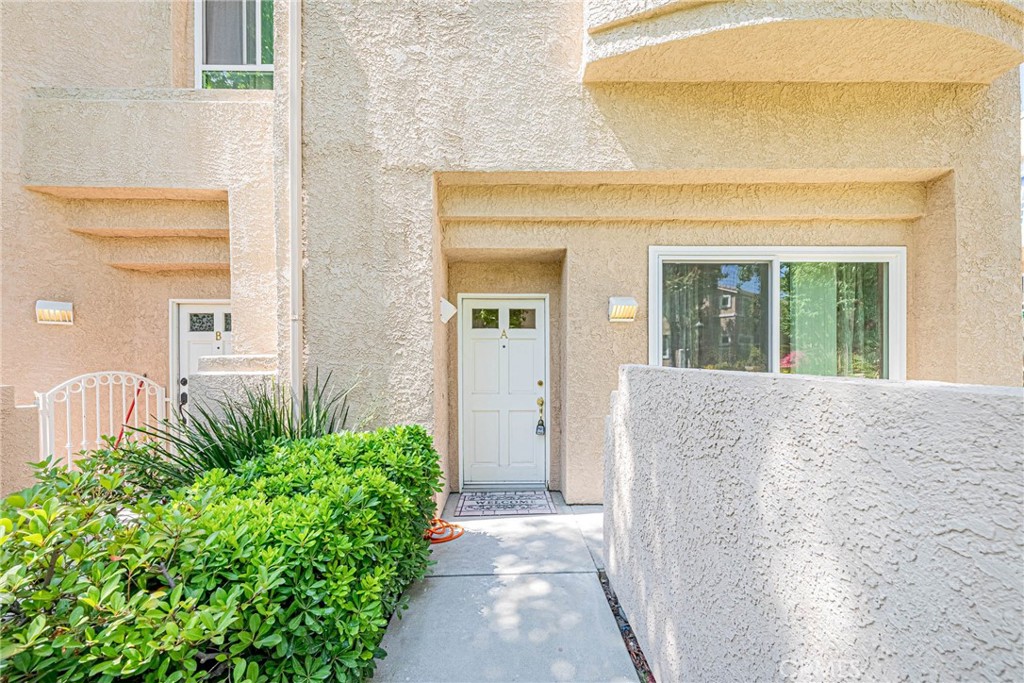 25703 Holiday Circle A Property Photo 2