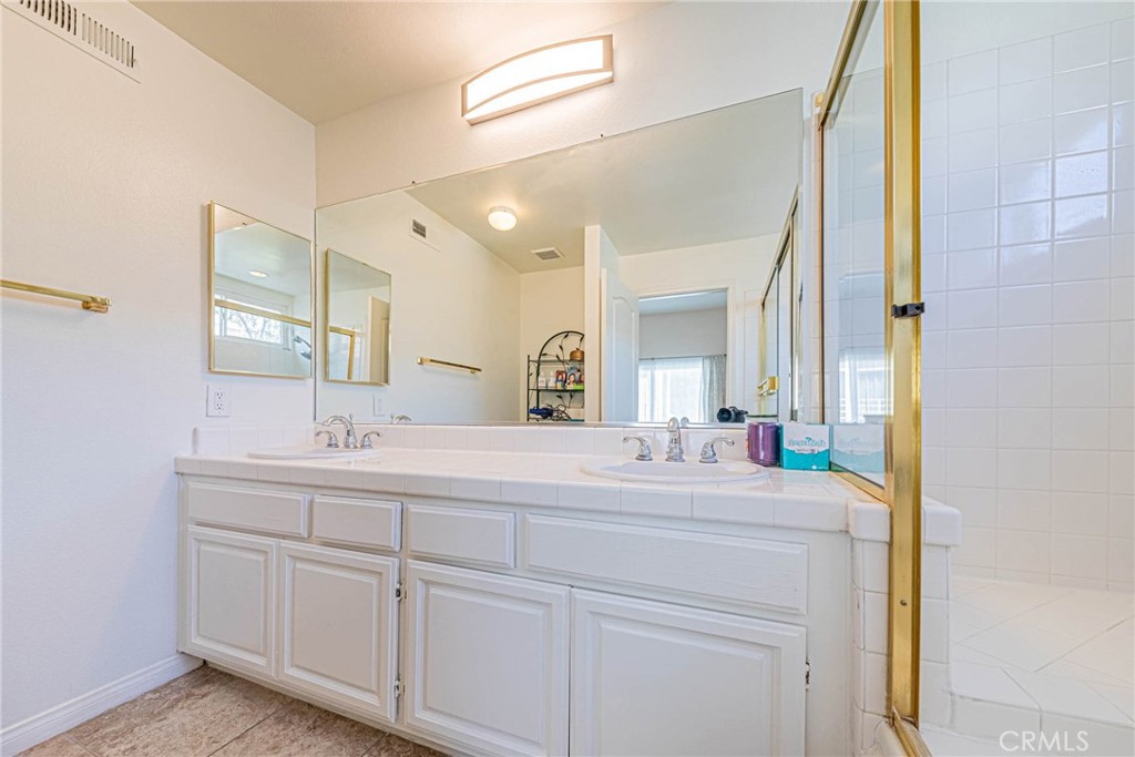 25703 Holiday Circle A Property Photo 33