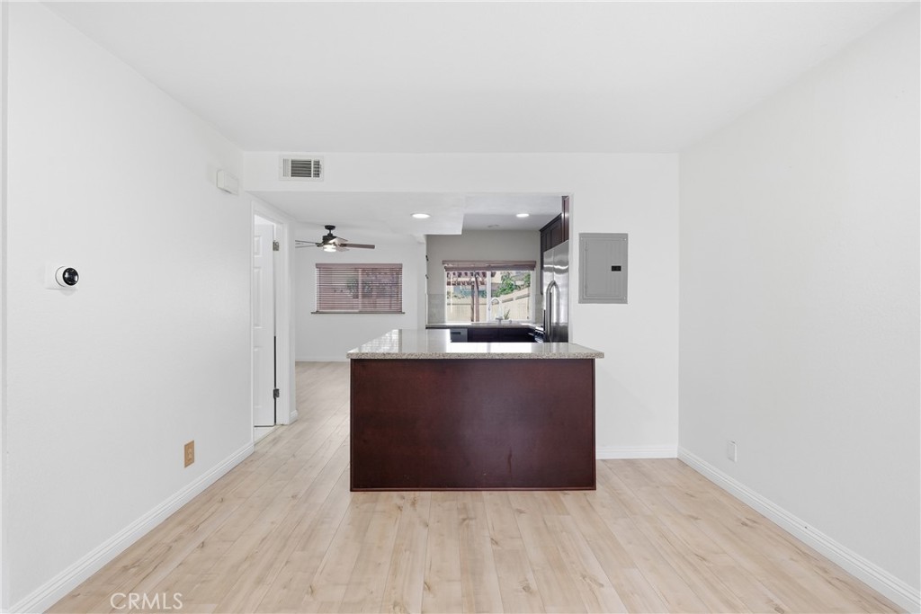 54 Oval Road Property Photo 6
