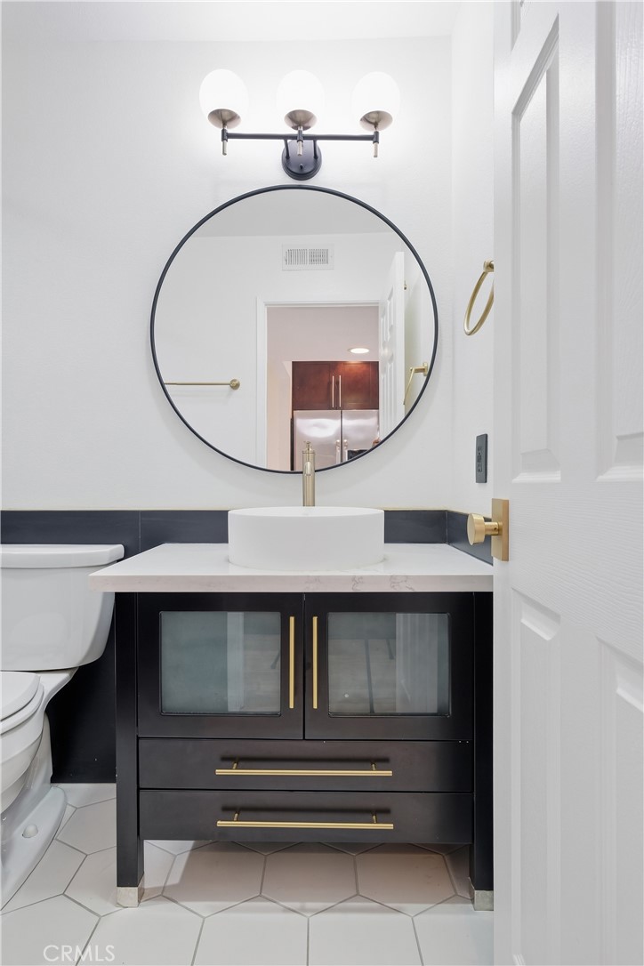 54 Oval Road Property Photo 12