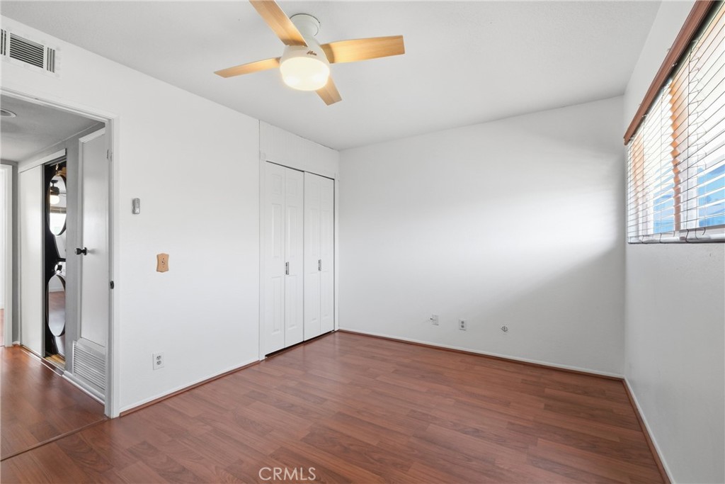 54 Oval Road Property Photo 24