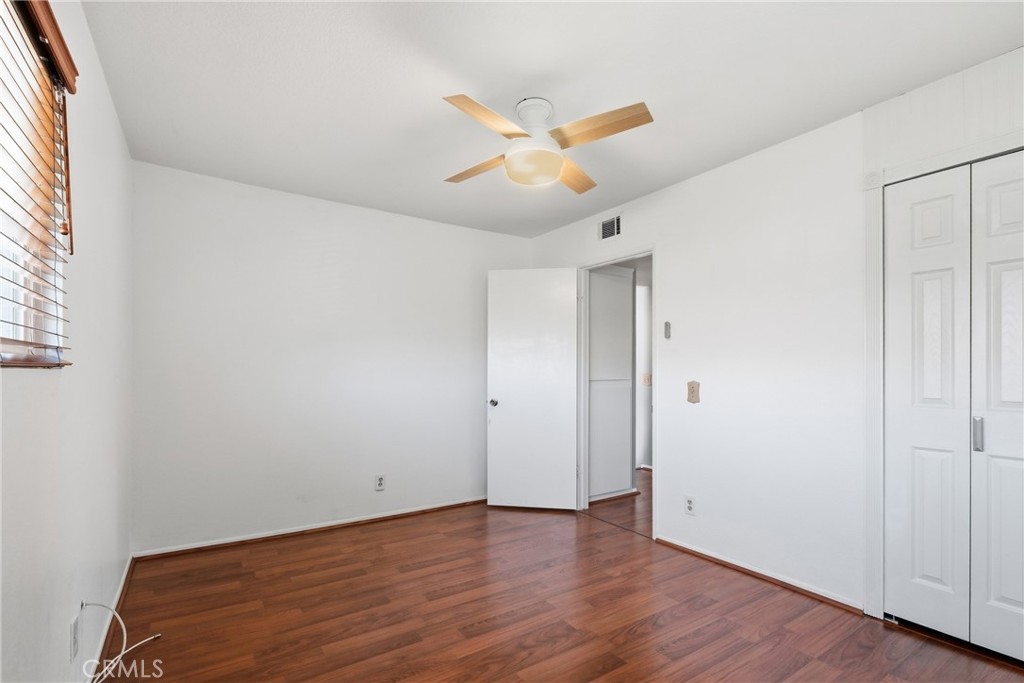 54 Oval Road Property Photo 25