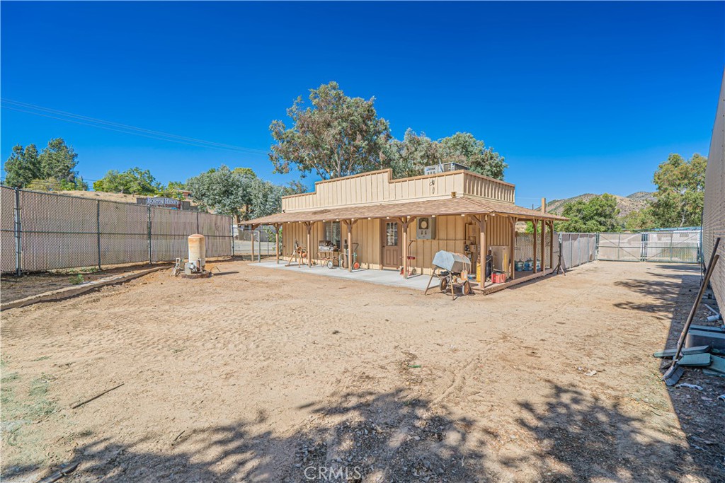 33604 Agua Dulce Canyon Property Photo 7