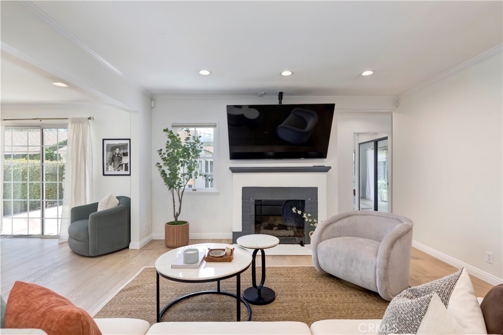 5429 Columbus Avenue Property Photo 8