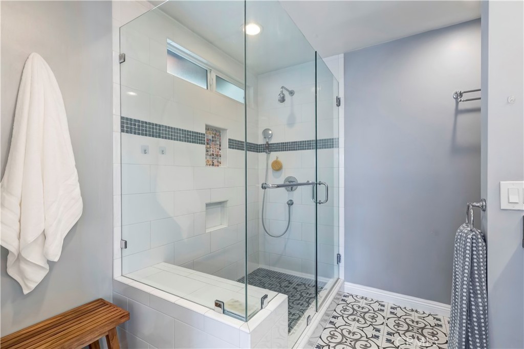 5429 Columbus Avenue Property Photo 23