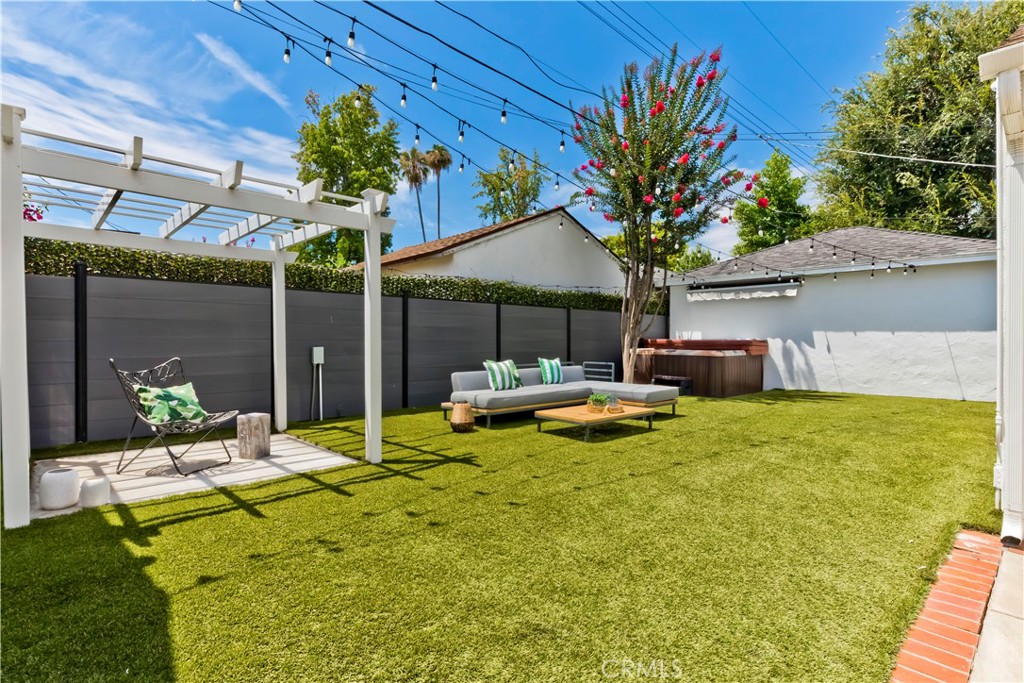 5429 Columbus Avenue Property Photo 31