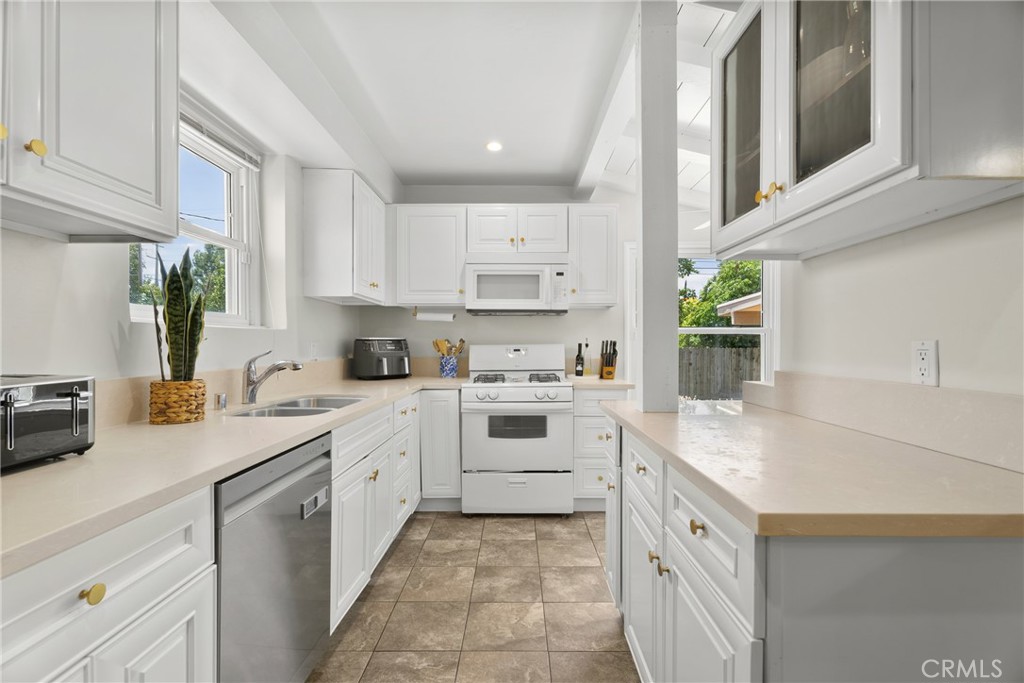 20310 Londelius Property Photo 6
