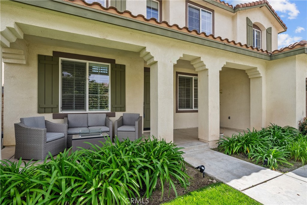 24036 Via Vista Property Photo 6