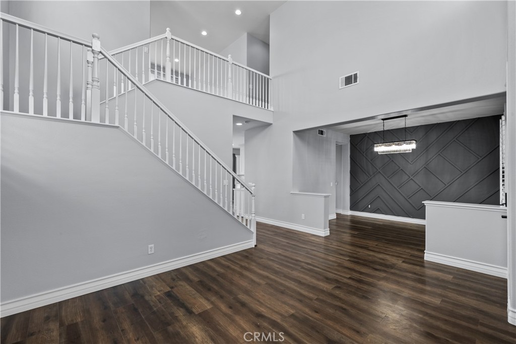24036 Via Vista Property Photo 10