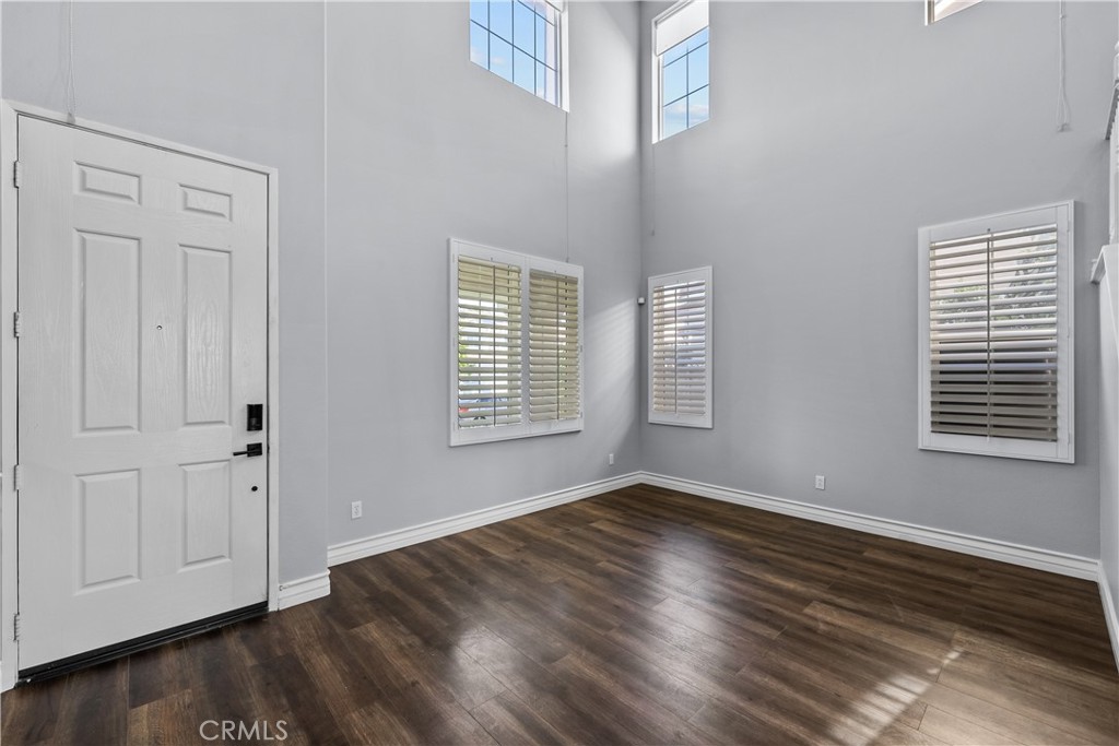 24036 Via Vista Property Photo 11