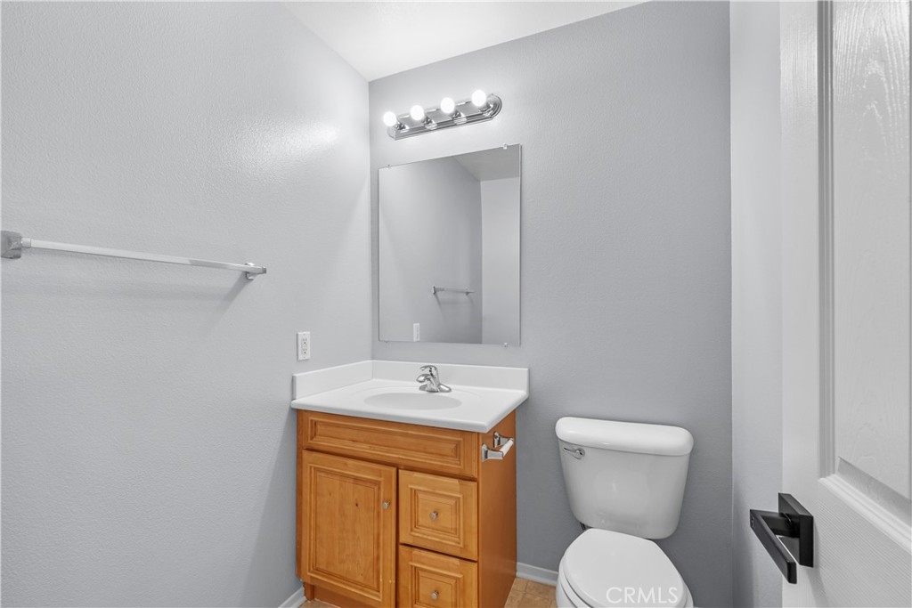 24036 Via Vista Property Photo 17