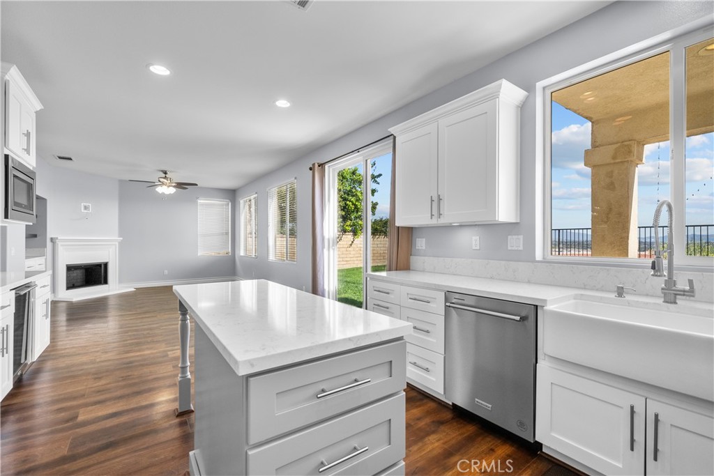24036 Via Vista Property Photo 24