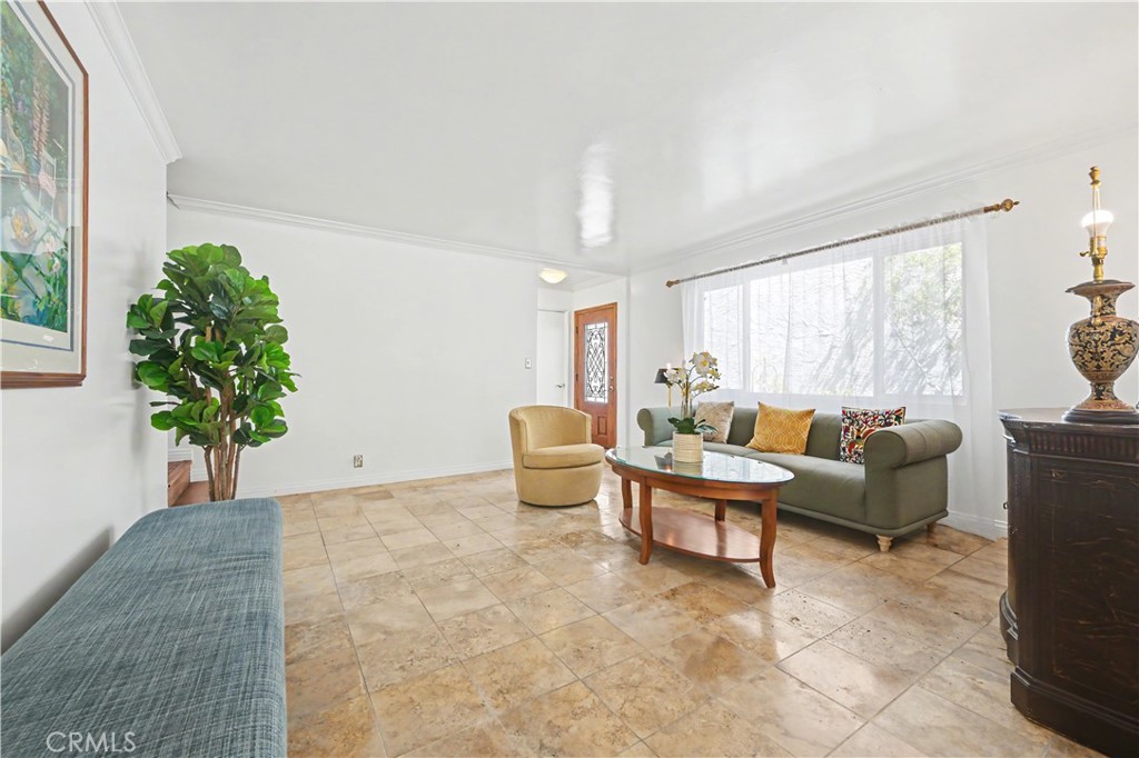 1758 Reed Street Property Photo 6