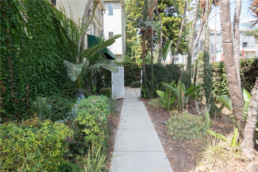 10900 Blix 14 Property Photo 7