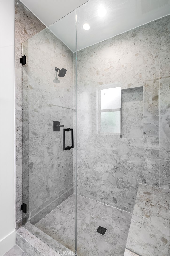5044 Laurel Canyon Boulevard Property Photo 12