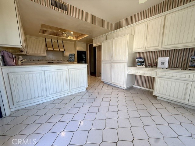 16840 Nanette Street Property Photo 9