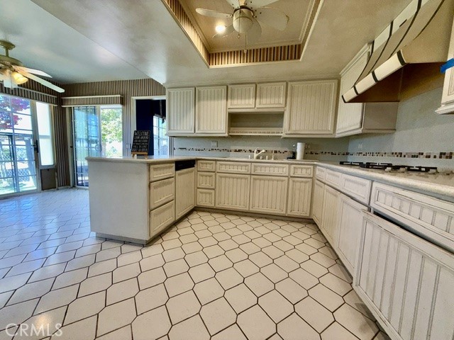 16840 Nanette Street Property Photo 11