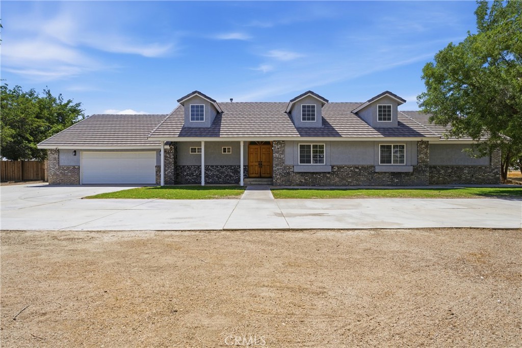 5653 Willow Avenue Property Photo 1