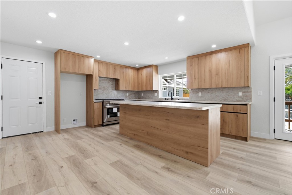 5653 Willow Avenue Property Photo 12