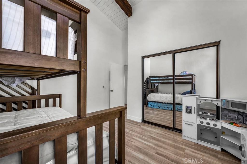 5123 Neptune Square Property Photo 15
