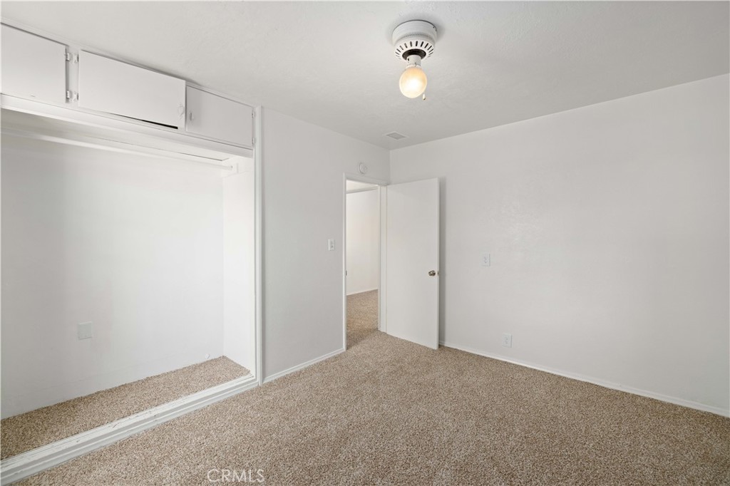 45110 Elm Property Photo 8