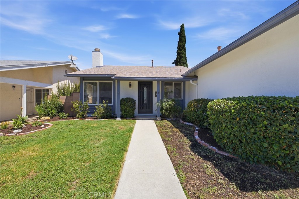 1853 Hillary Court Property Photo 2