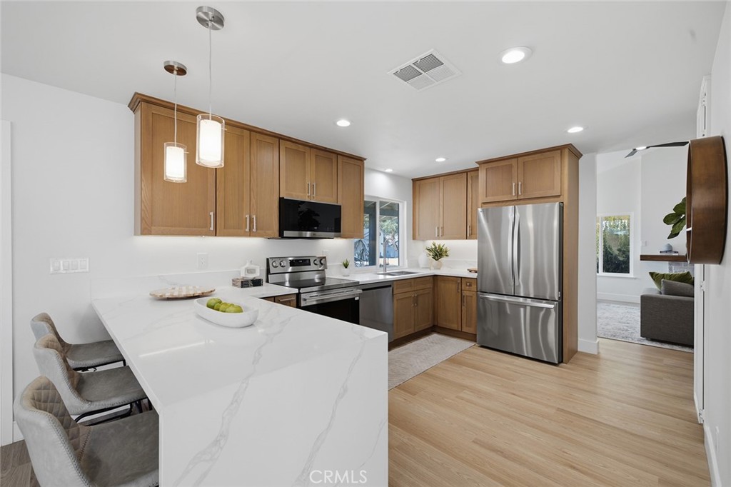 1853 Hillary Court Property Photo 3
