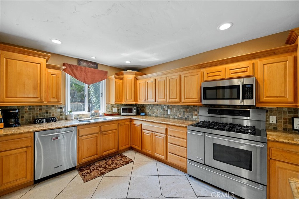 20906 Susan Carole Drive Property Photo 13