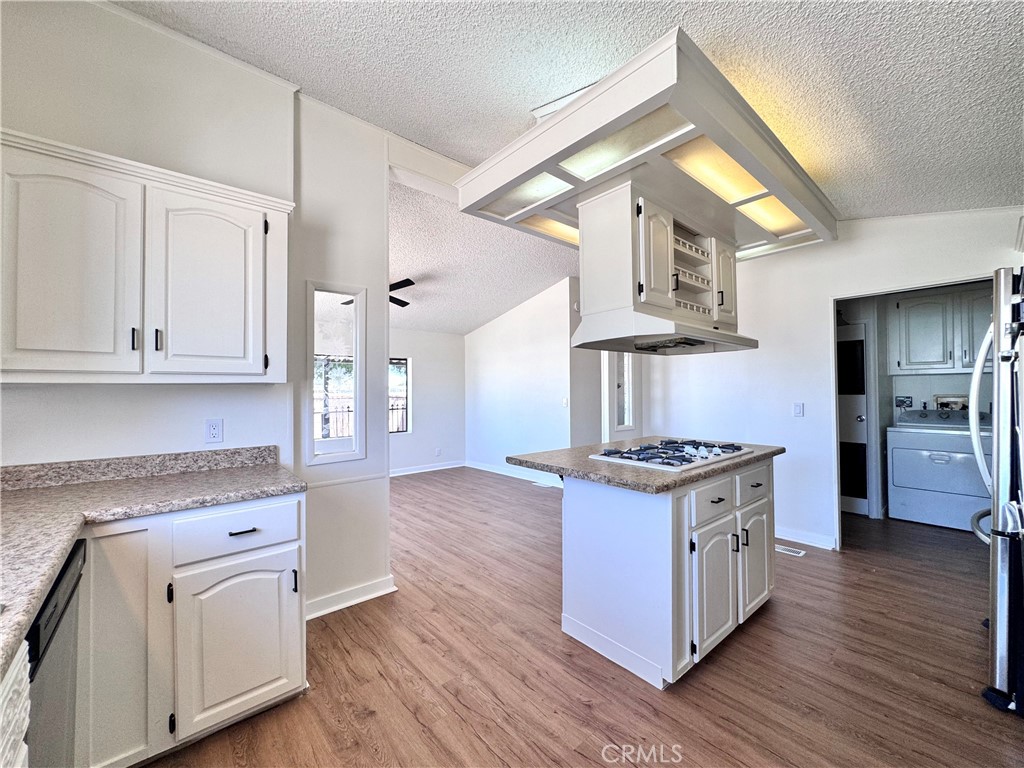 45465 25th Street E 39 Property Photo 17