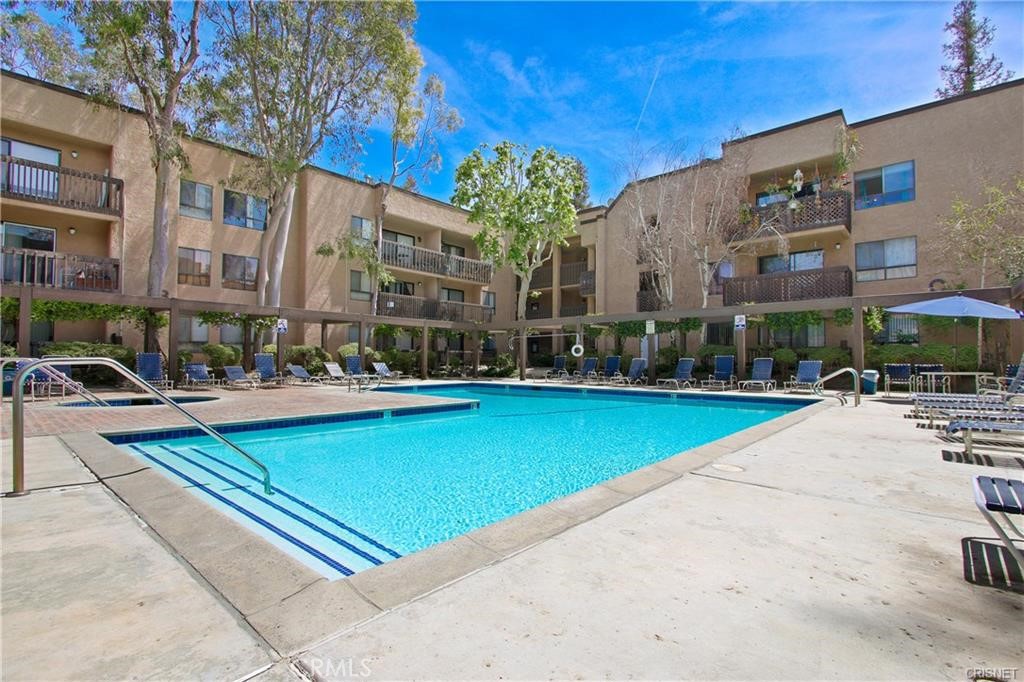 22100 Burbank Boulevard 259g Property Photo 9