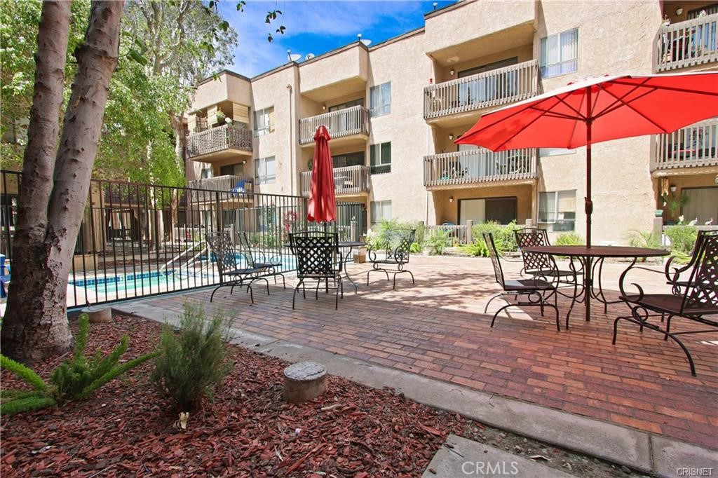 22100 Burbank Boulevard 259g Property Photo 16