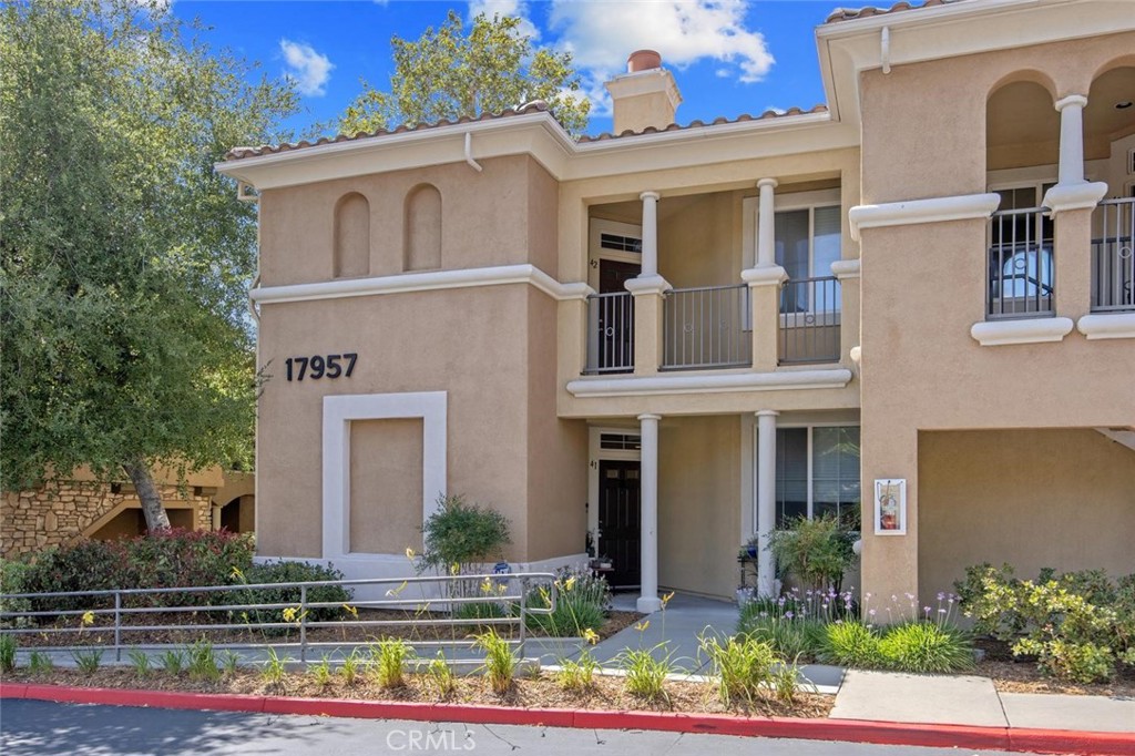 17957 Lost Canyon Road 41 Property Photo 2
