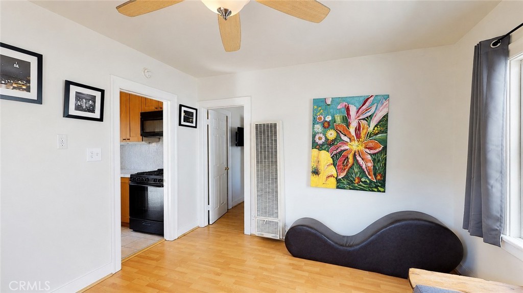 1029 N Orange Grove Property Photo 32