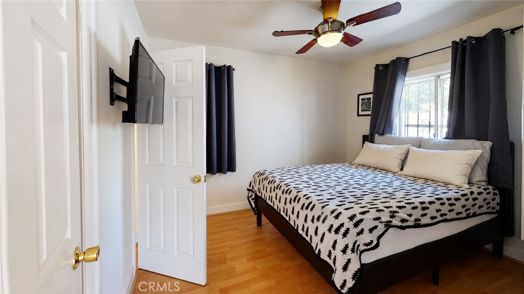 1029 N Orange Grove Property Photo 34