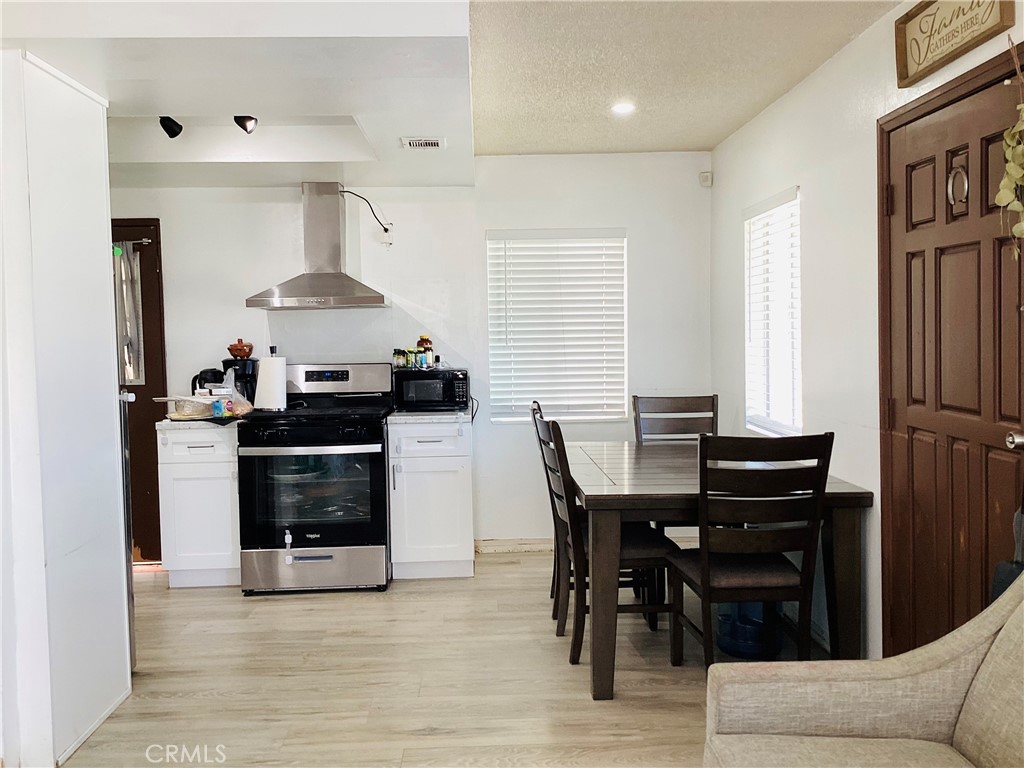 13329 Herron Street Property Photo 6