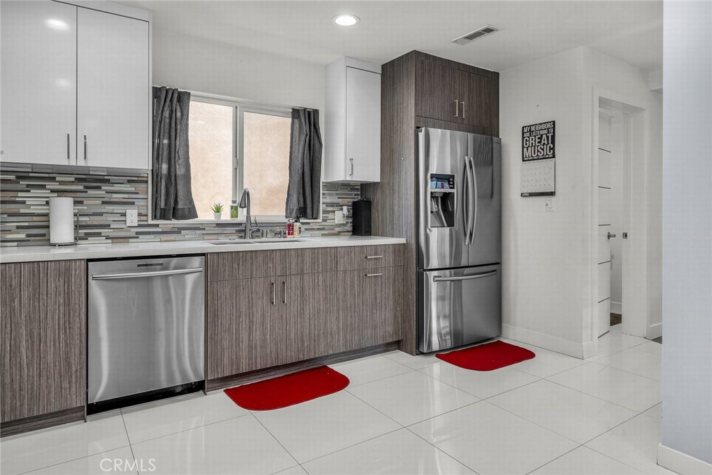 16539 Vine Terrace Property Photo 13